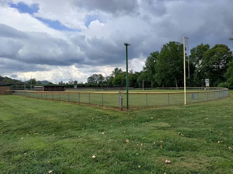 Borden Community Park - Image 1