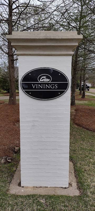 Vinings Park - Image 1