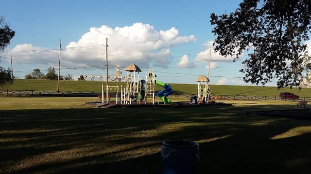 Monsanto Park - Image 1