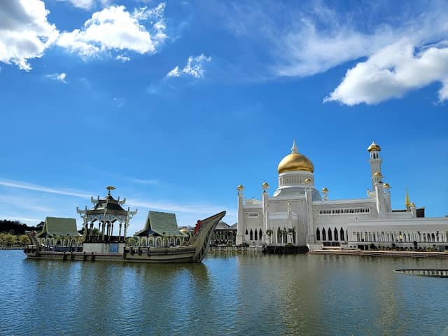 BIBD Frame Brunei Darussalam - Image 2