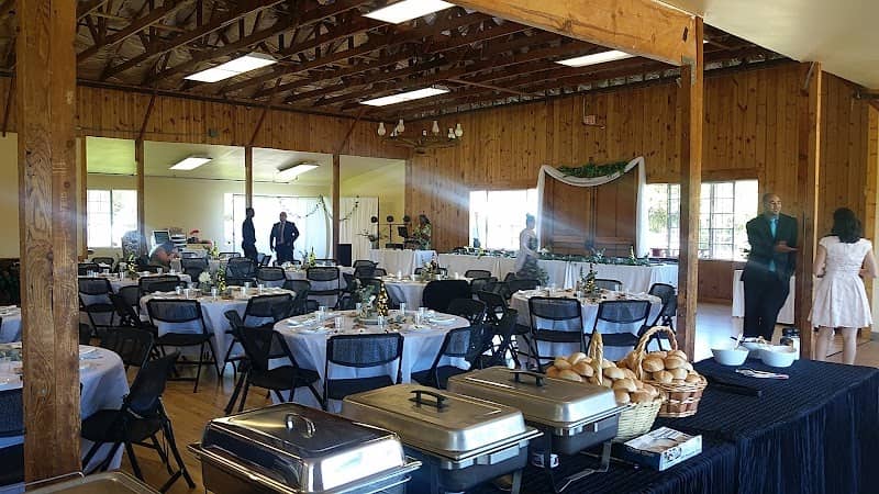 Williams' Barn - Image 1