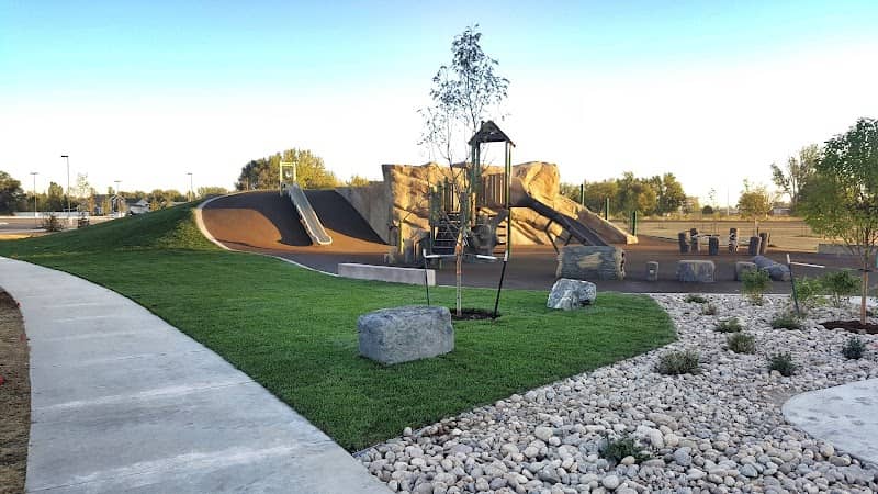 Riverside Park - Image 2