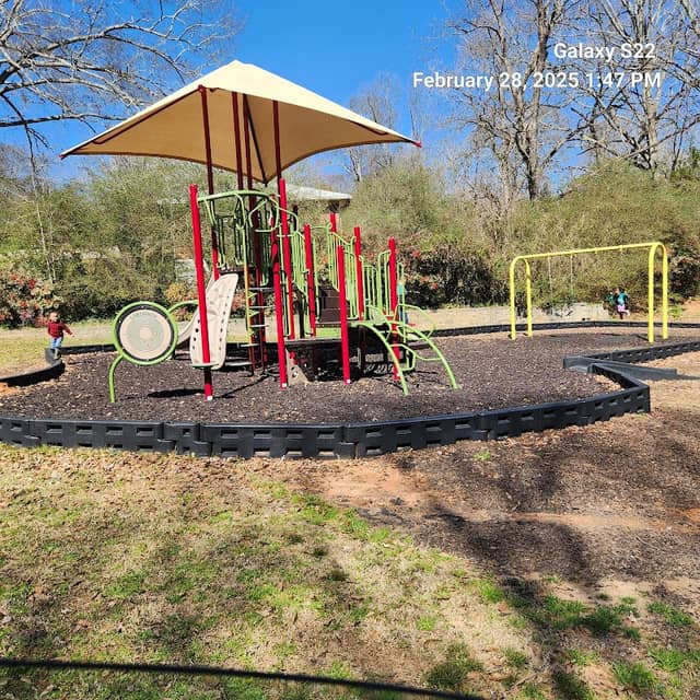 Alder Drive Park - Image 1