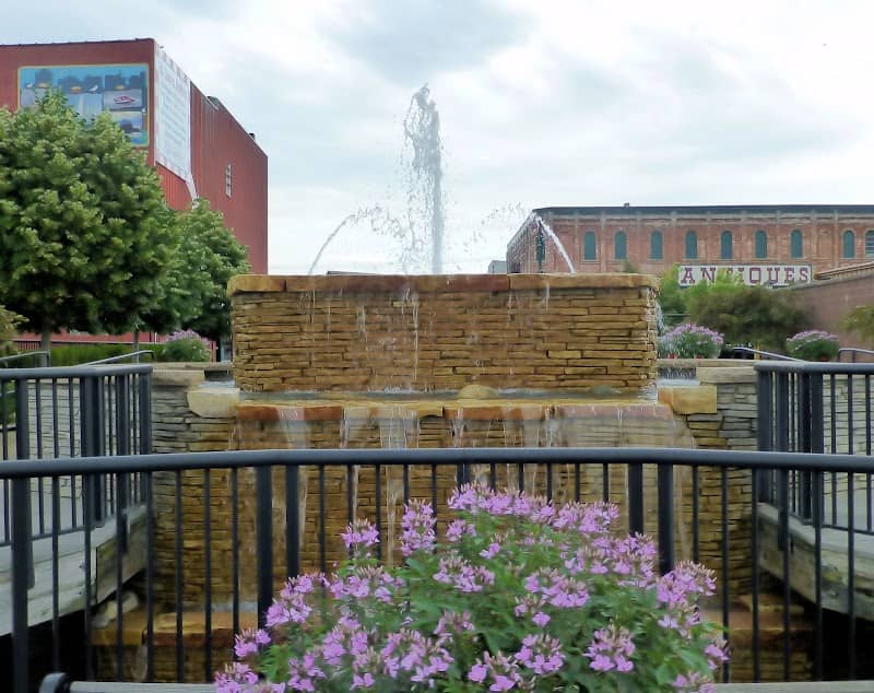 Third Street Waterfall Park - Image 2