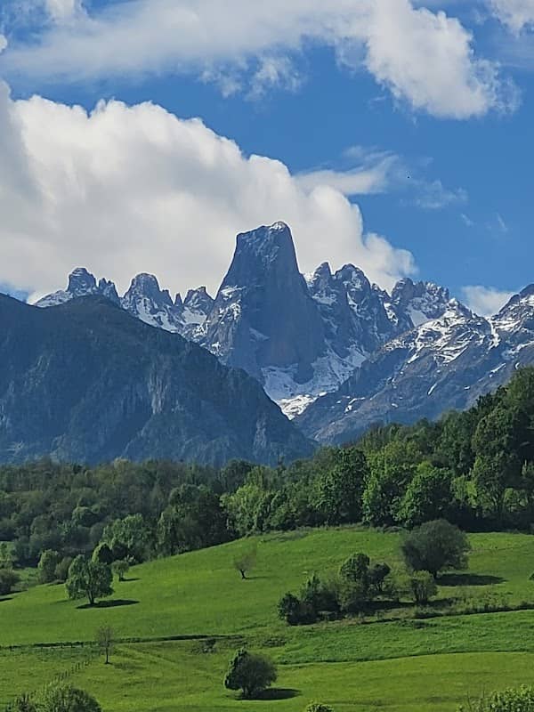 Mirador del Naranjo de Bulnes (Picu Urriellu) - Image 1