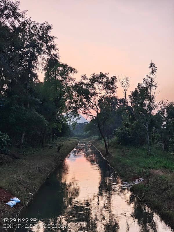 Sabbavaram canal view point - Image 1