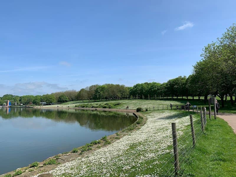 Fairlands Valley Park - Image 1