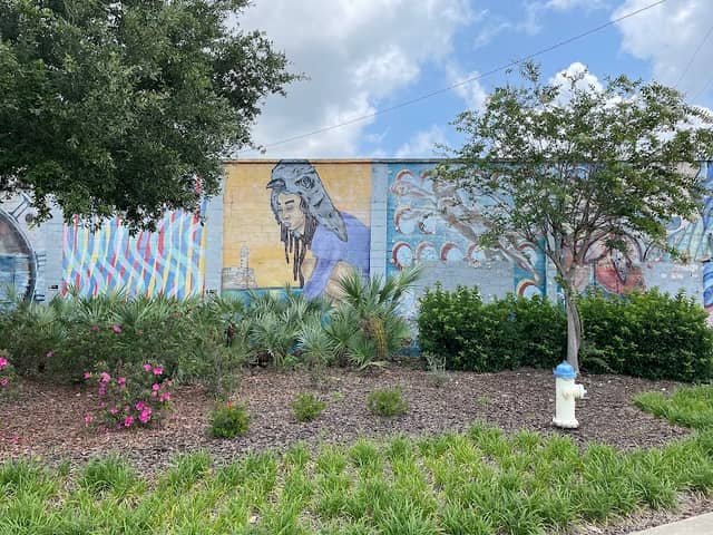 Multi Artist 352walla Mural - Image 2