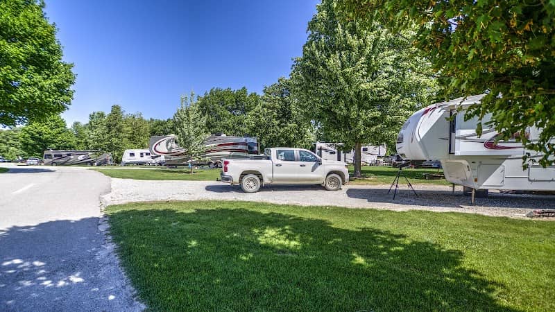 River Oaks RV Park - Image 1