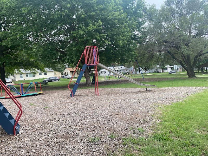 English Park - Image 1