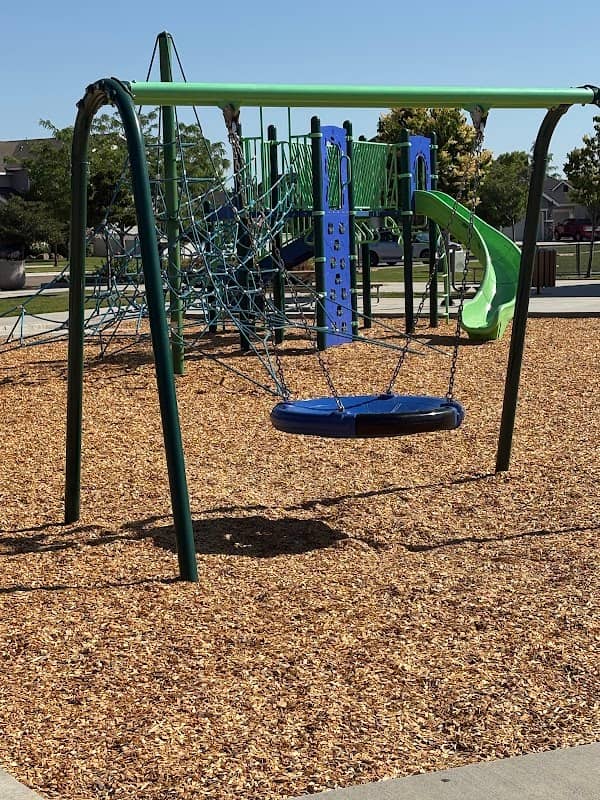 Reta Huskey Park - Image 1