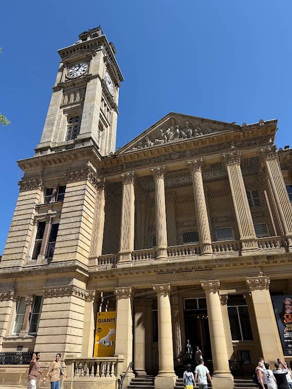 Victoria Square - Image 3