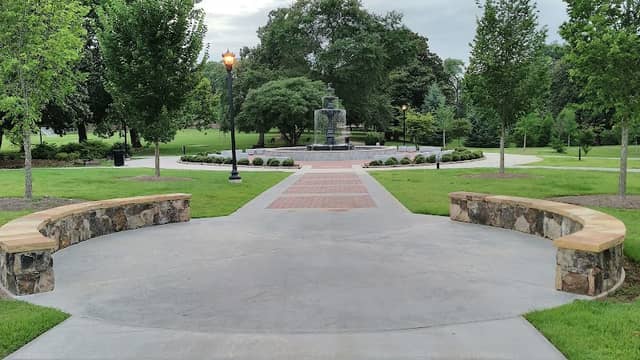 Tattnall Square Park - Image 1