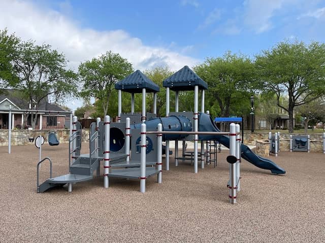 Castle Park - Image 3