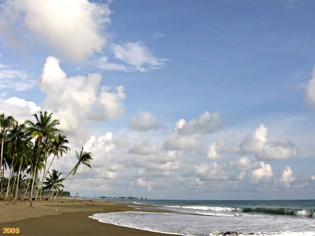 Pantai Suak Ribee - Image 1