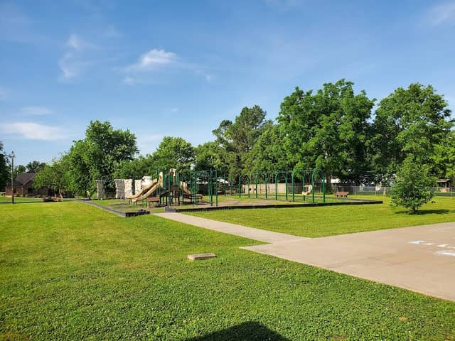 Cave Springs City Park - Image 1