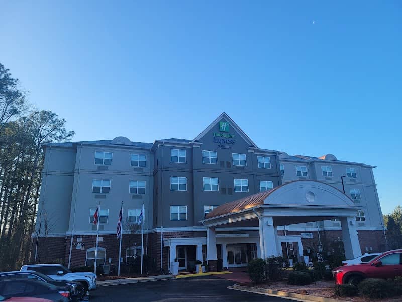 Holiday Inn Express & Suites Lagrange - Image 3