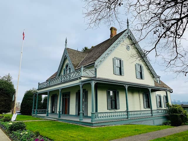 Irving House - Image 1