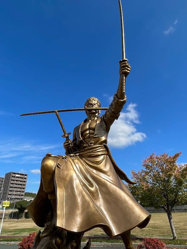 Zoro Statue - Image 1