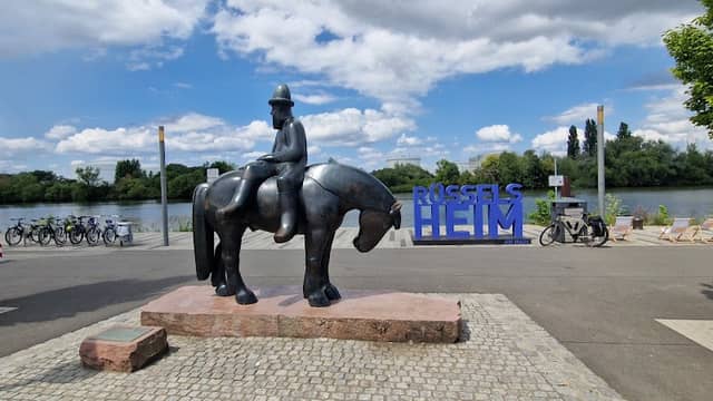 Fotopoint Schriftzug Rüsselheim am Main - Image 2