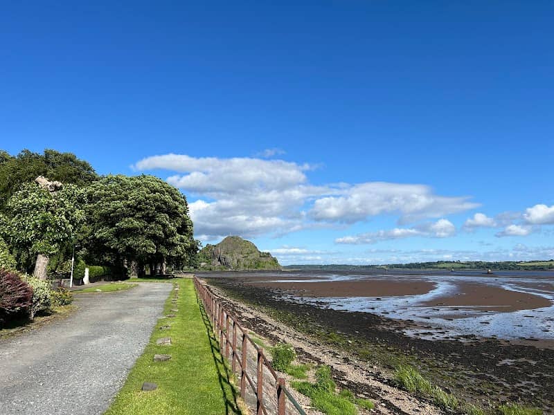 Dumbarton Castle park - Image 3
