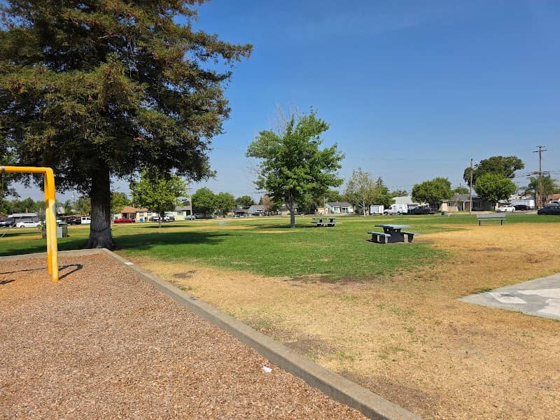 Miners Square - Image 1