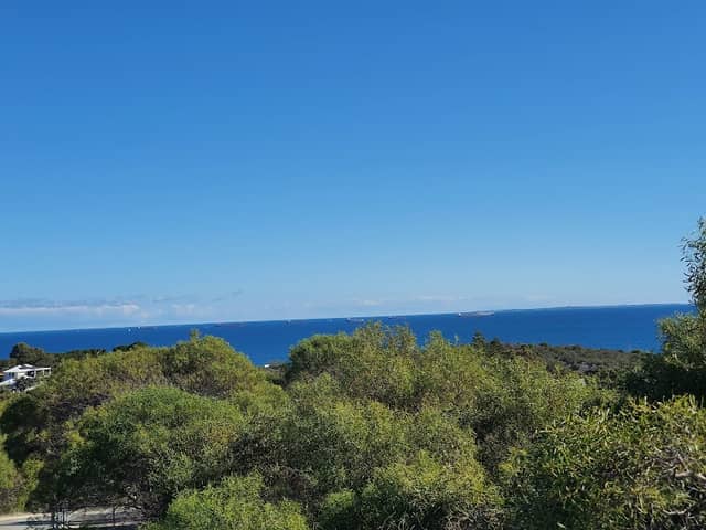 Monument Hill Park - Image 1