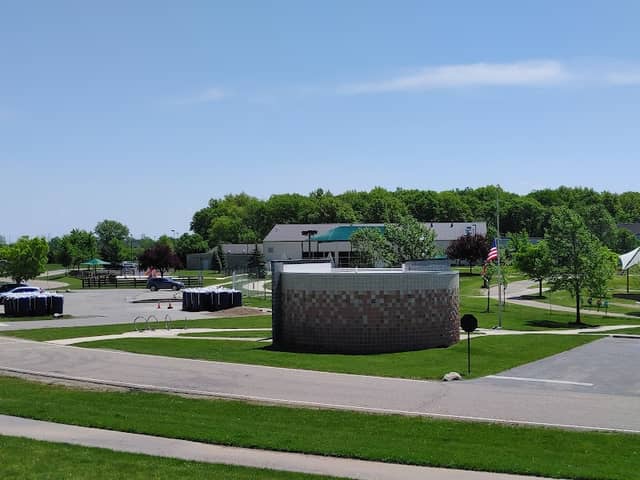 Eagle Pavilion At Rotary Lake - Image 2