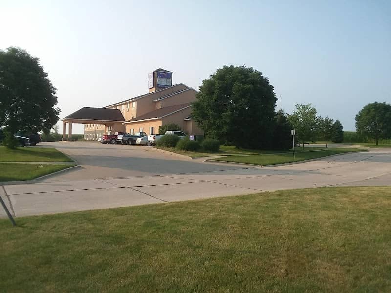 Sleep Inn & Suites Mount Vernon - Image 1