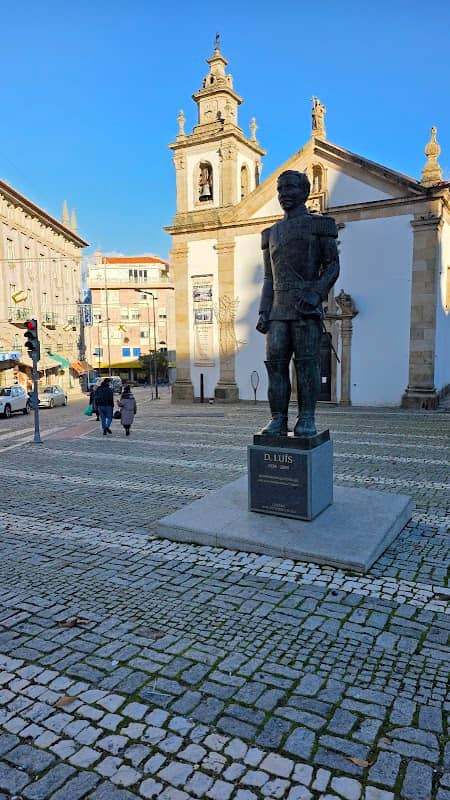 Estátua Rei Dom Luís - Image 1