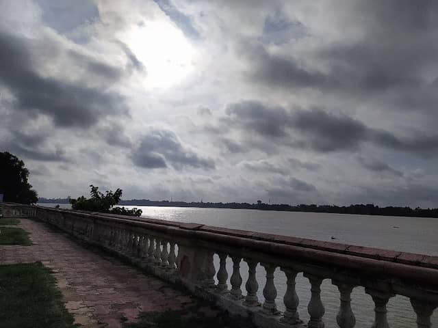 Dutta Ghat parul bhaban - Image 1