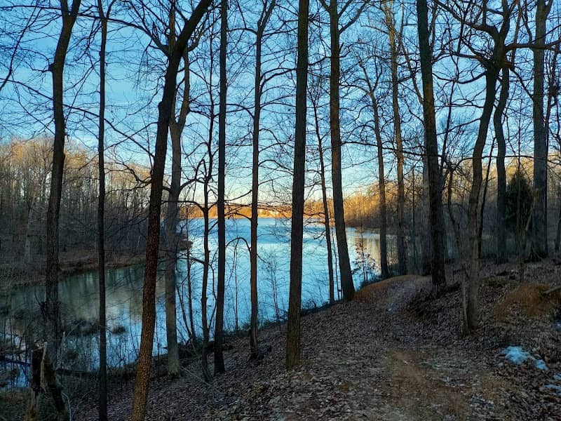 Grapevine Lake Trailhead - Image 2
