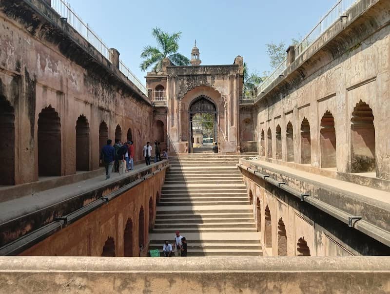 Shahi Bauli Stepwell - Image 2
