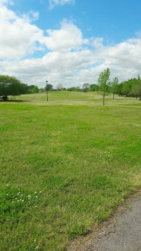 Compton Park - Image 1