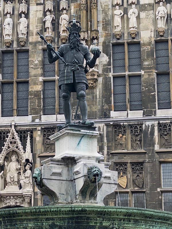 Karlsbrunnen - Image 2