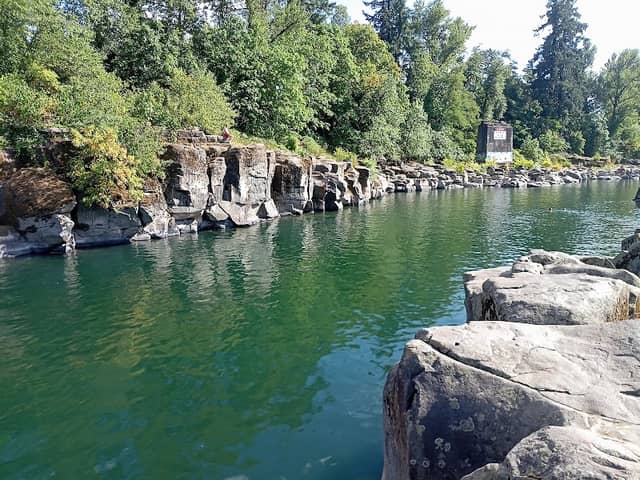 High Rocks Park - Image 1