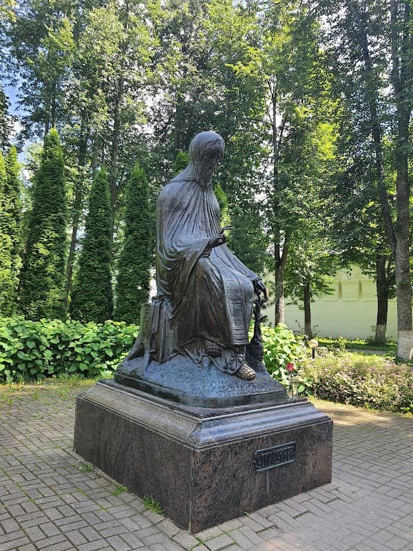 Pamyatnik Prepodobnomu Savve Storozhevskomu - Image 1