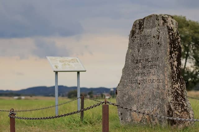 Axtornastenen - Image 1