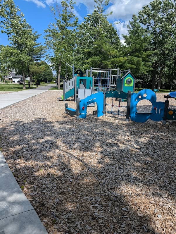 Asselin Park - Image 1