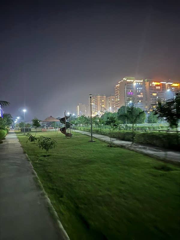 Tikona Park - Block A - Image 1