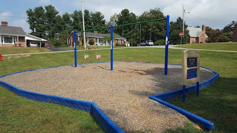 Circle Park - Image 2