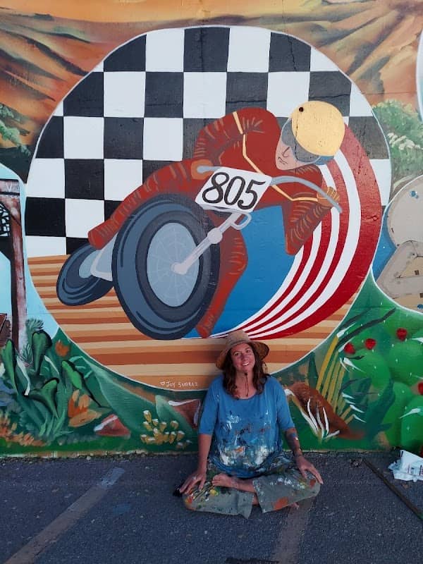 Pura Avenida Mural - Image 1
