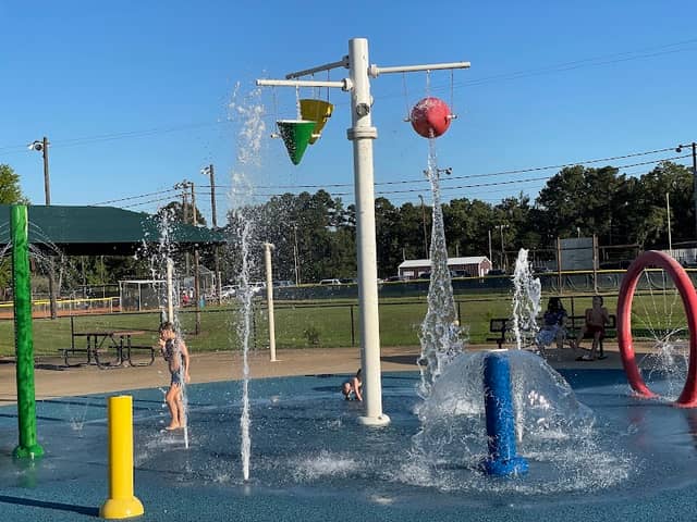 White Oak City Park - Image 1