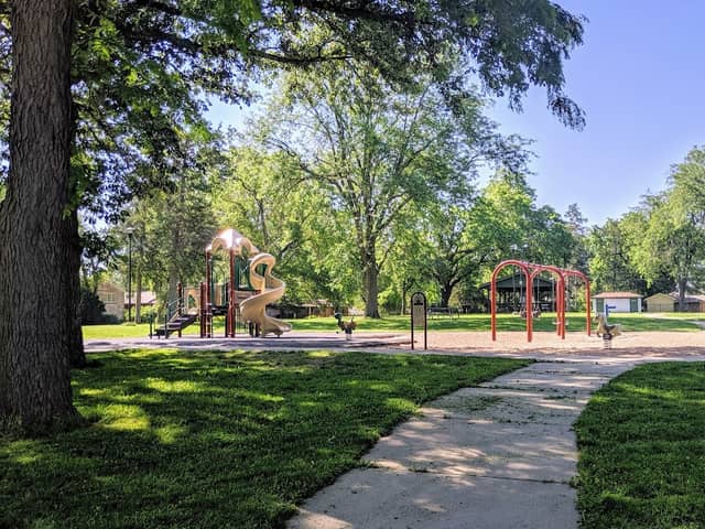 Roberts Park - Image 2