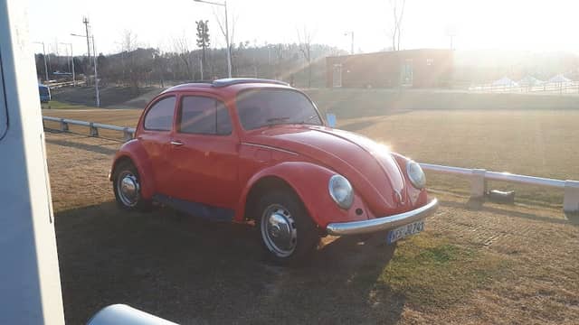 Red VW Beetle - Image 2