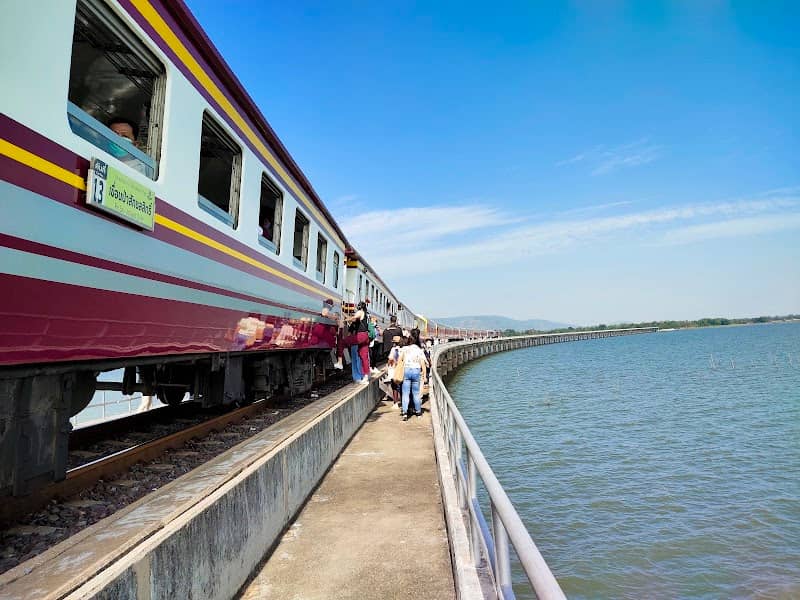 Floating Train at Pa Sak Jolasid Dam - Image 3