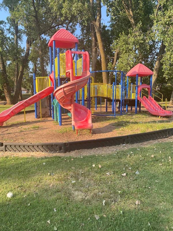 Lions Park - Image 2