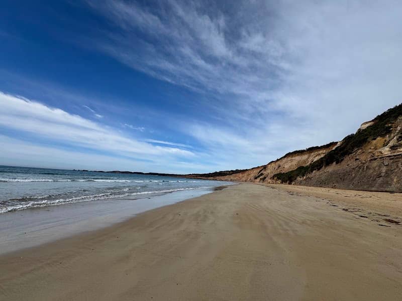 Point Roadknight Lookout - Image 1