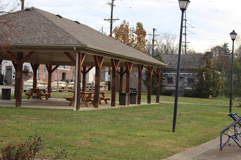 Royal Spring Park - Image 1
