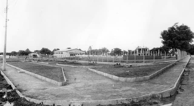 Praça Municipal "Av. Poços de Caldas" - Image 1